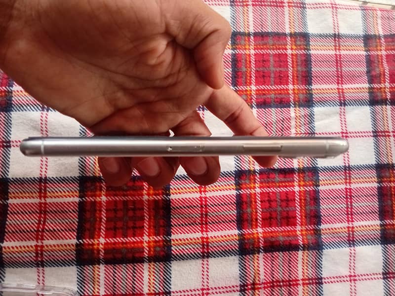 Apple iPhone 11 Pro Max 1