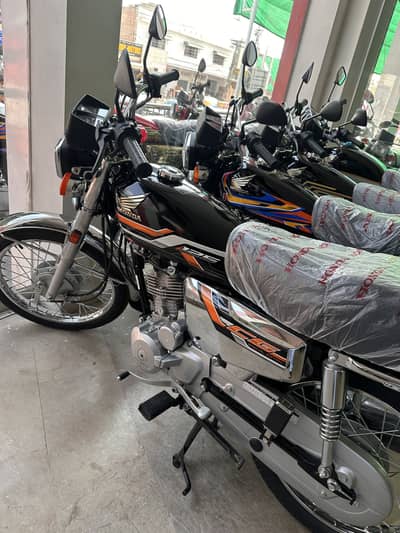 Honda All Models Available 125 CD70