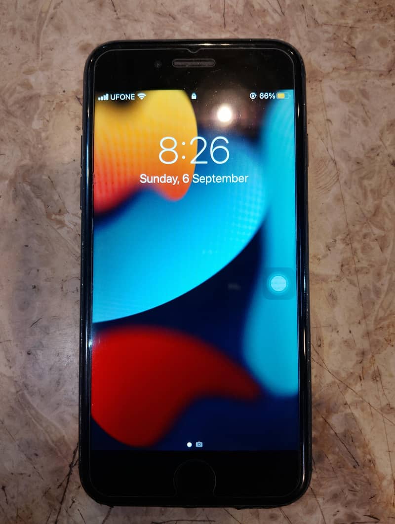 Apple iPhone 7 0