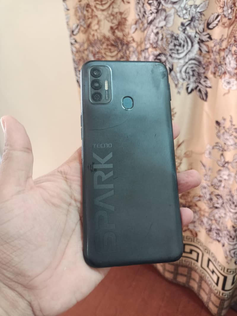 Tecno spark 7 3
