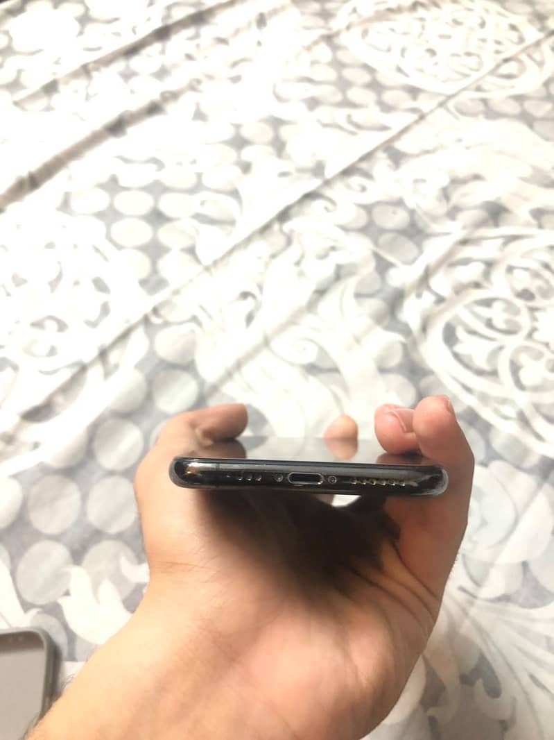 Apple iPhone XS 2
