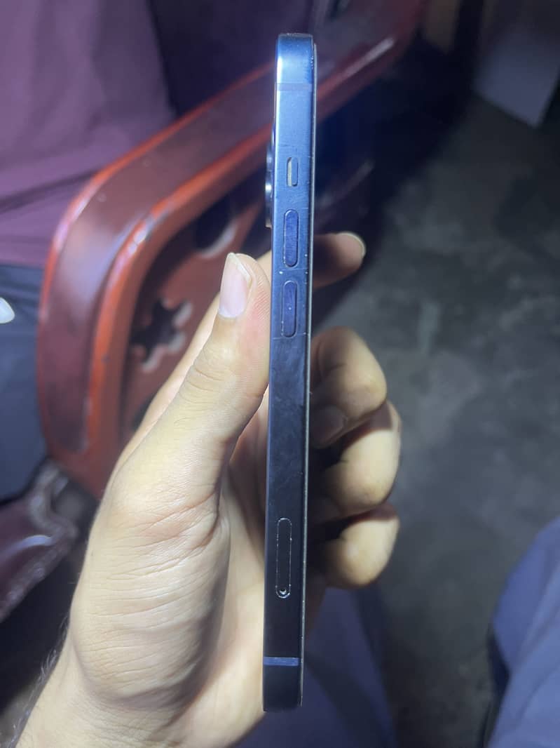 Apple iPhone 13 3