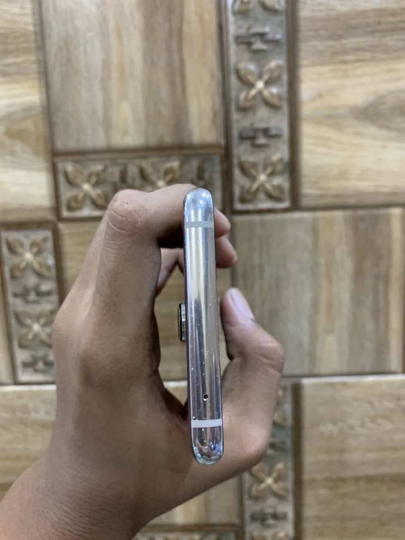One Plus 8 8/128 8