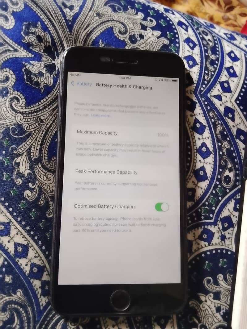 Apple iPhone 8 Plus 1