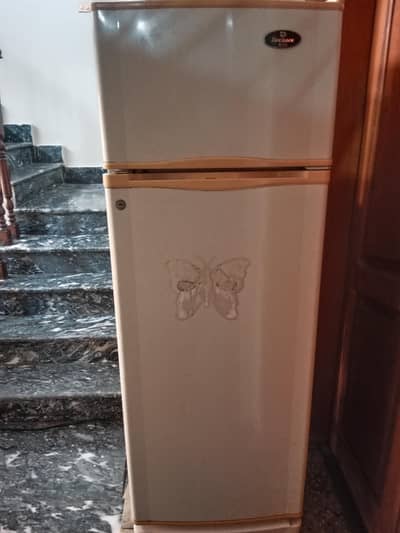 Dawlance fridge for sale in excellent condition