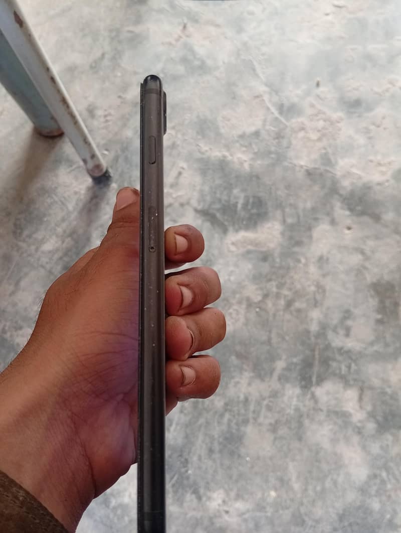 Apple iPhone 7 Plus 2