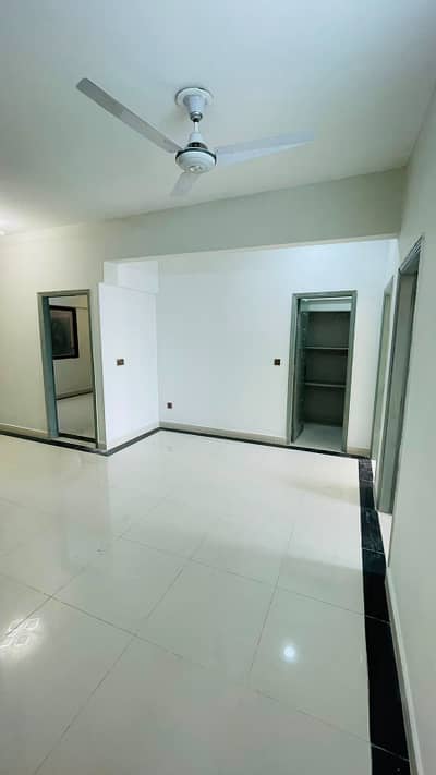3 Bed Non-Furnished Apartment For Rent Samama Mall, Gulberg Green