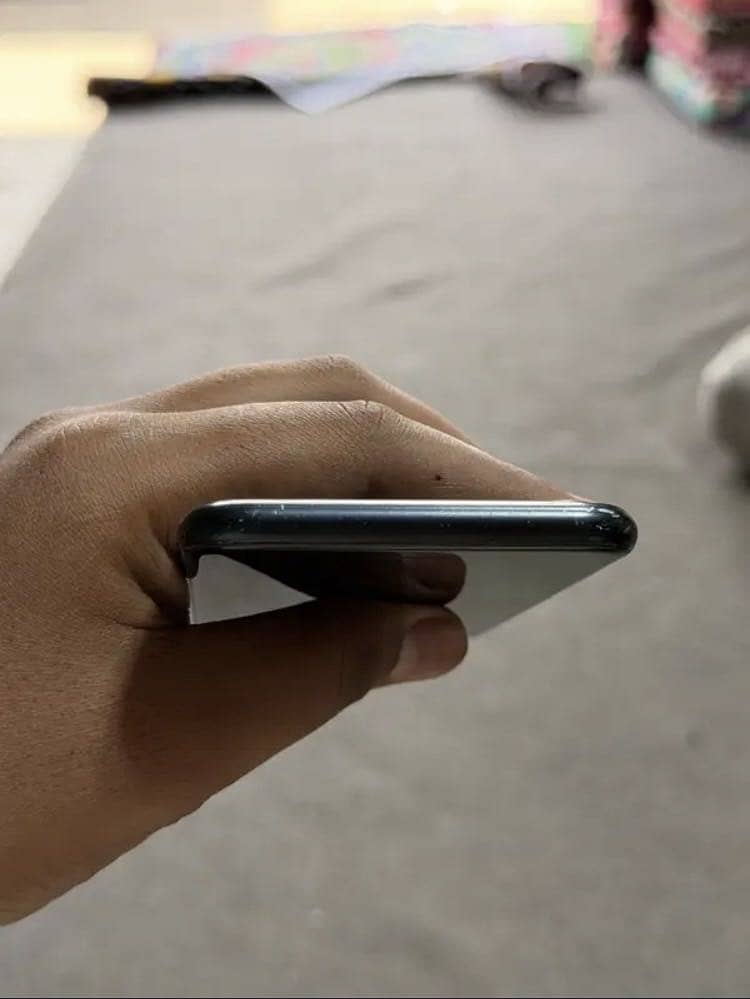 Apple iPhone SE 4