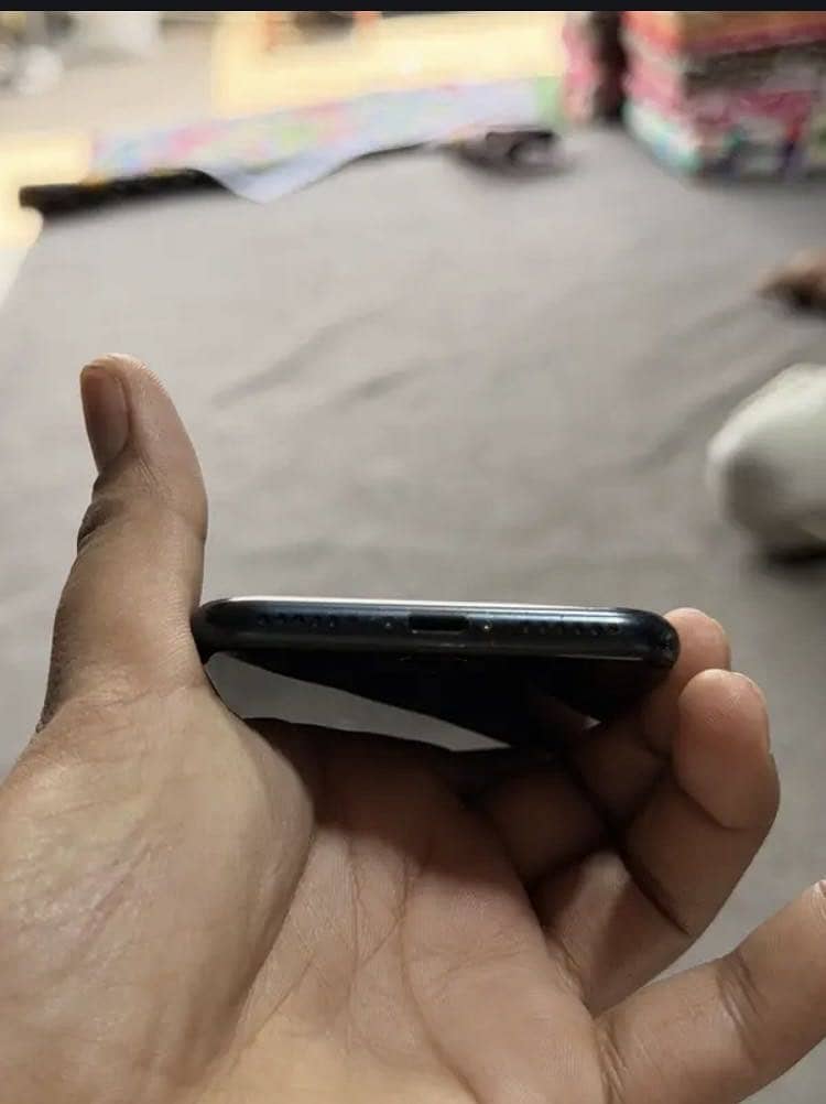 Apple iPhone SE 6