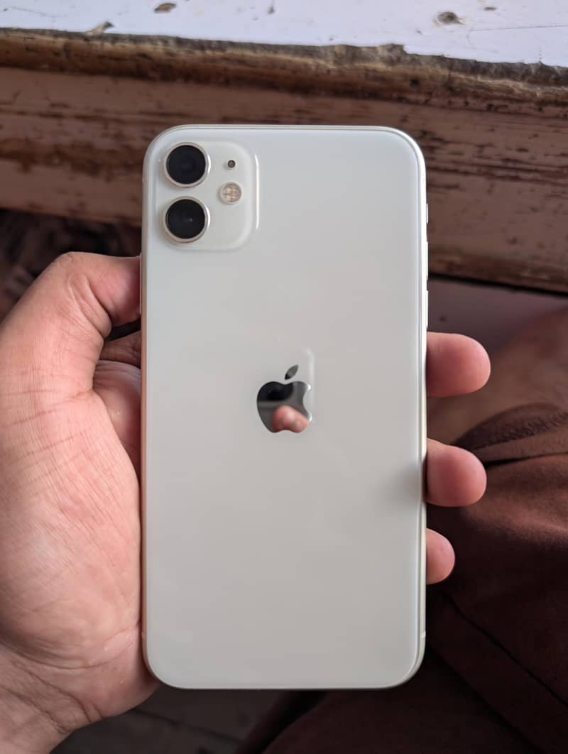 Apple iPhone 11 0