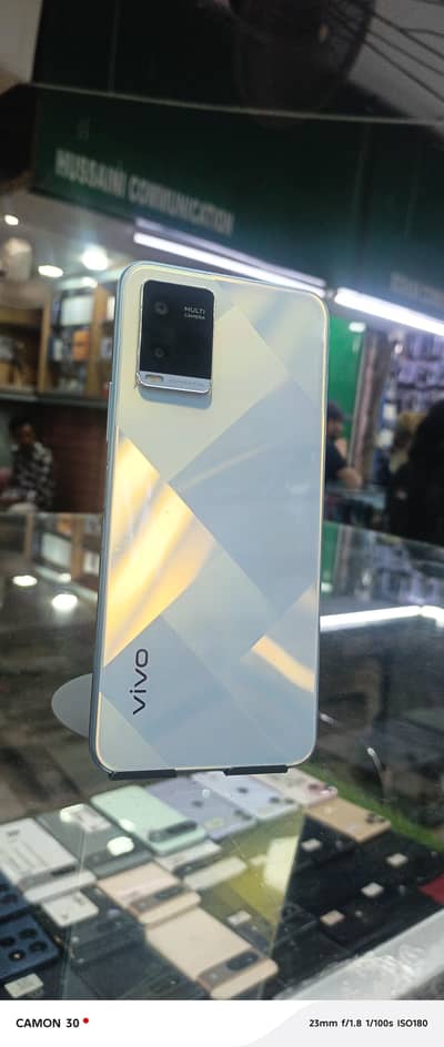 Vivo Y21