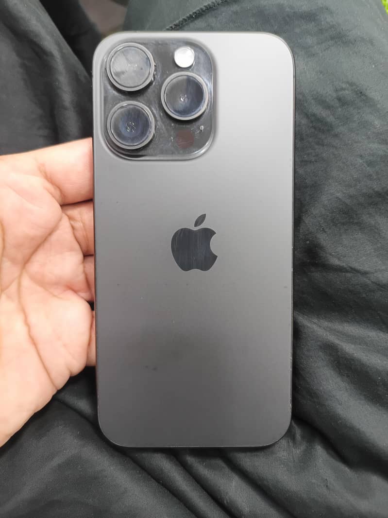 Apple iPhone 15 Pro 0