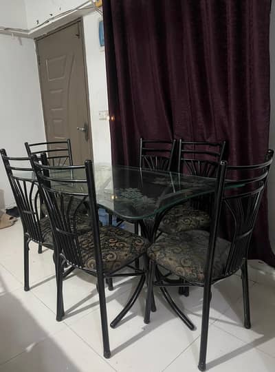 6 seater - Iron Dining - Glass Top - Good Condition
