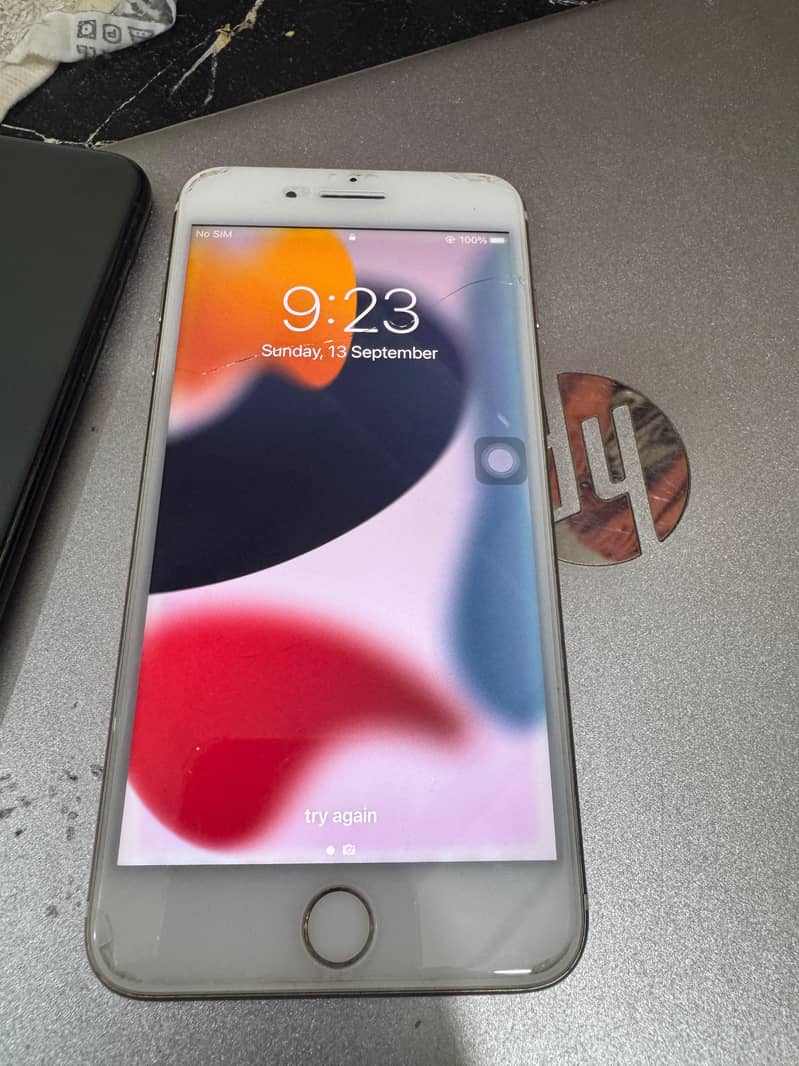 Apple iPhone 7 Plus 1