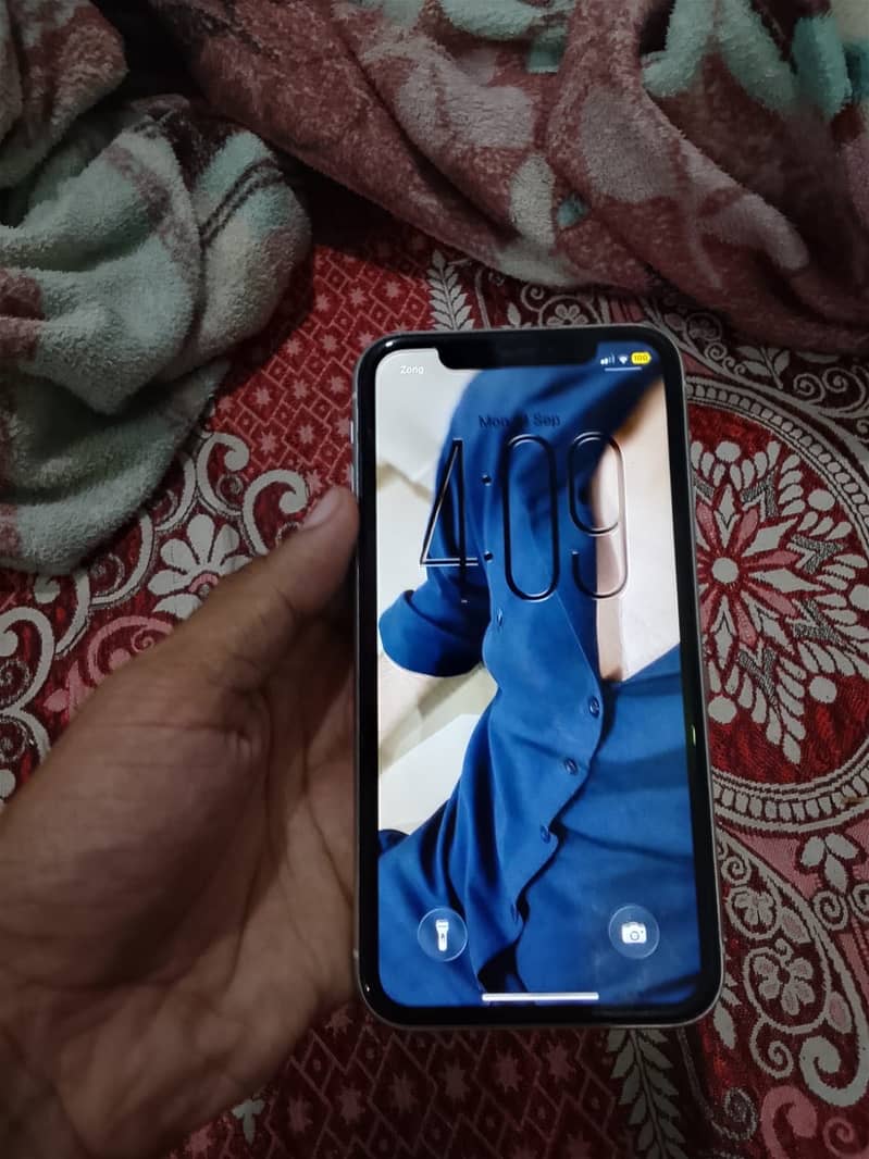 Apple iPhone 11 2