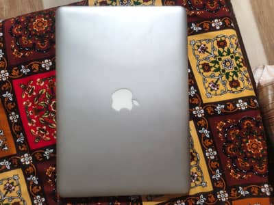 Apple Mac Pro 13" (Mid-2012) - Core i7 / 8GB RAM / 750GB HDD