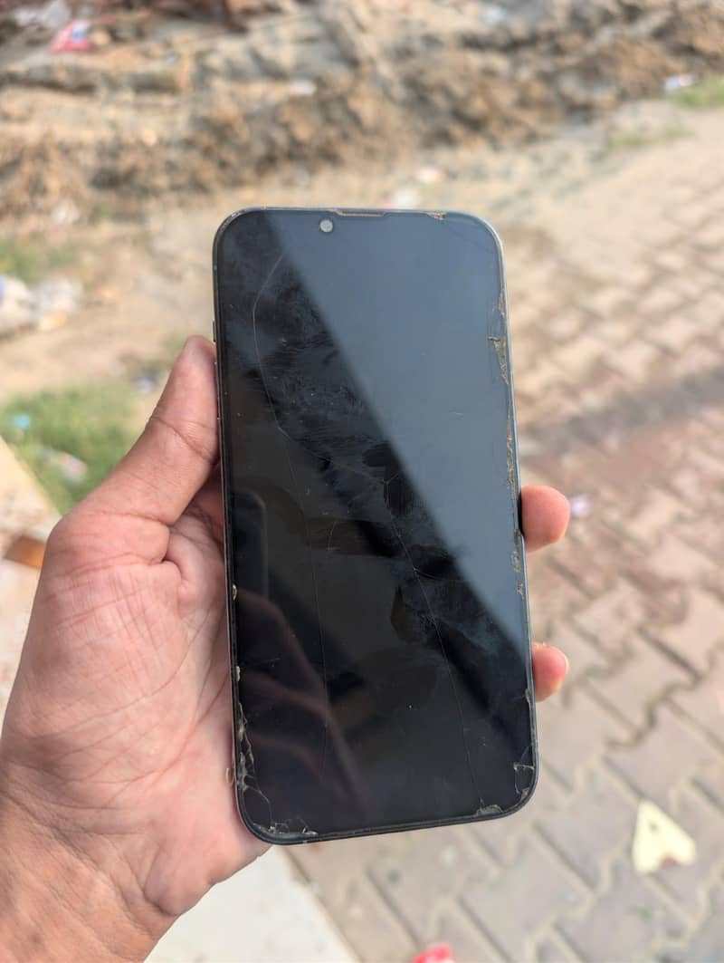 Apple iPhone 13 Pro Max 2