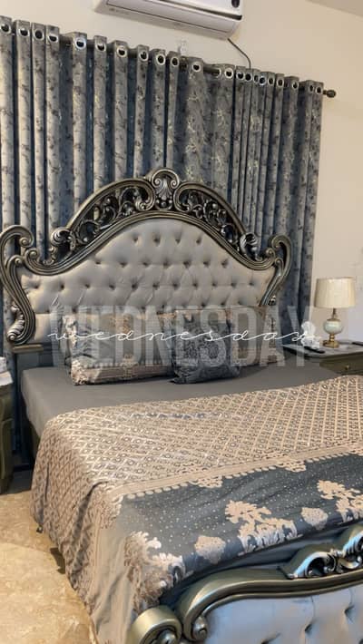 Grey king size bed