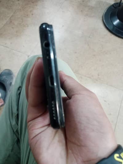 Vivo Y17