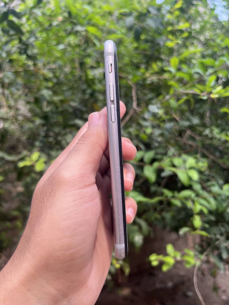 Apple iPhone 6 1