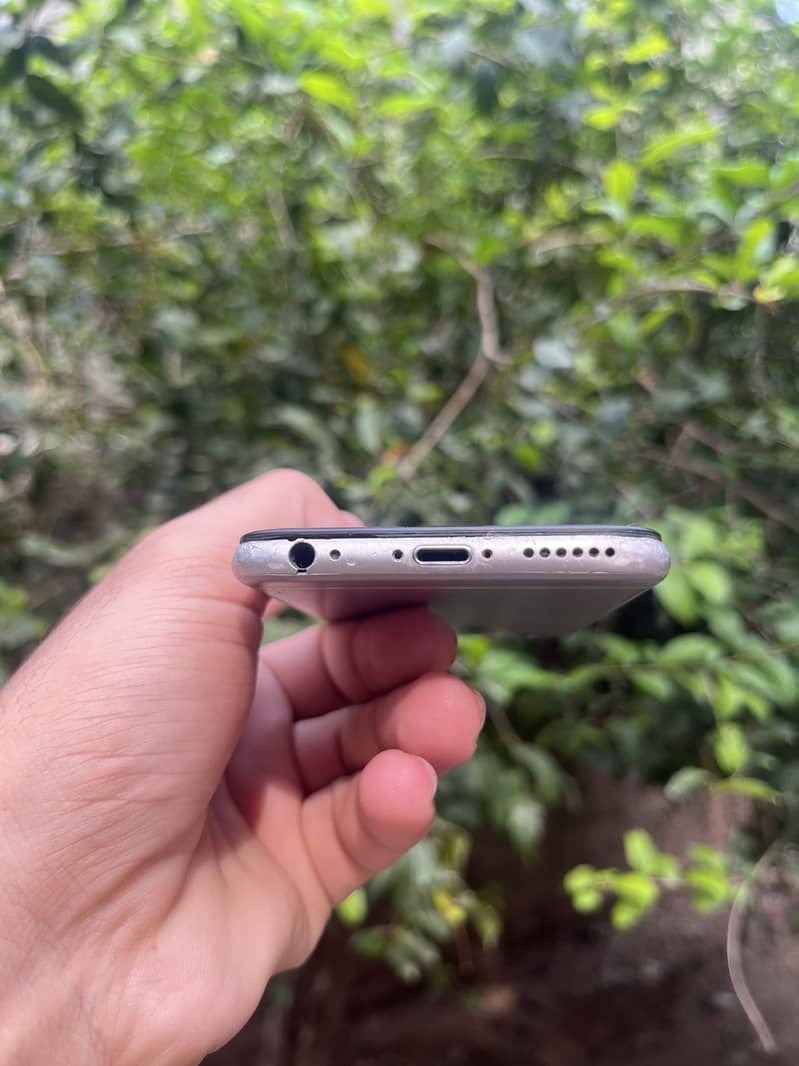 Apple iPhone 6 3