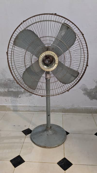 padistal fan