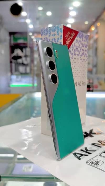 Tecno CAMON 40 Pro