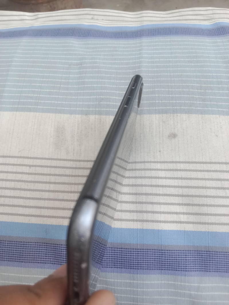 Apple iPhone 8 Plus 1