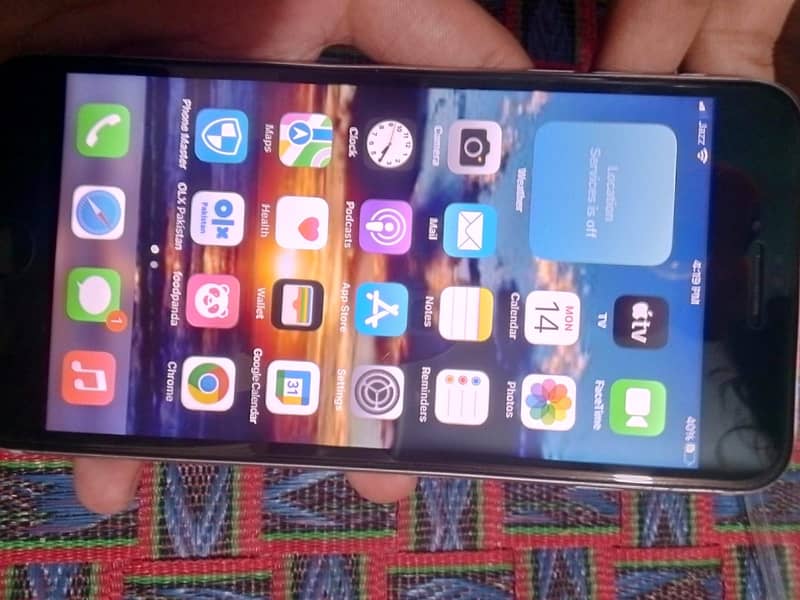 Apple iPhone 6S Plus 4