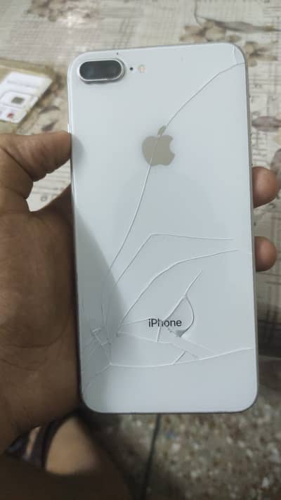 Apple iPhone 8 Plus