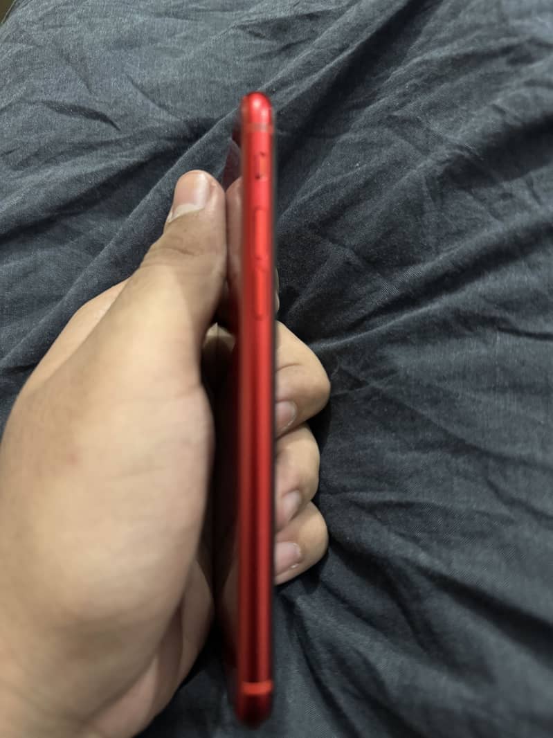 Apple iPhone 8 1