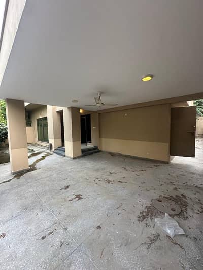4 Bedroom House Available For Sale In Askari 11 Sec B