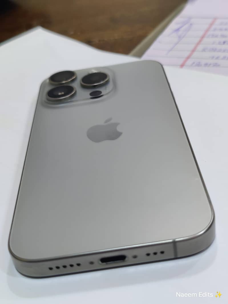 Apple iPhone 15 Pro 7