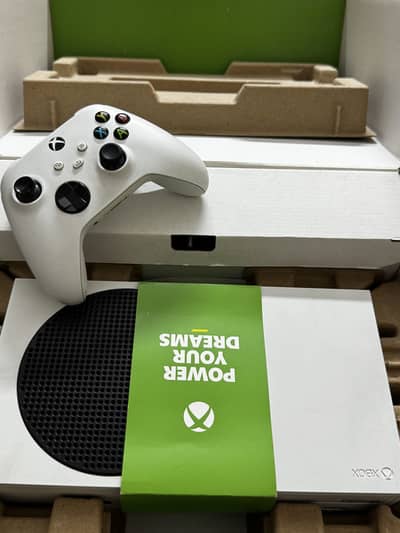 Xbox Series S | 9/10 Condition | With Box