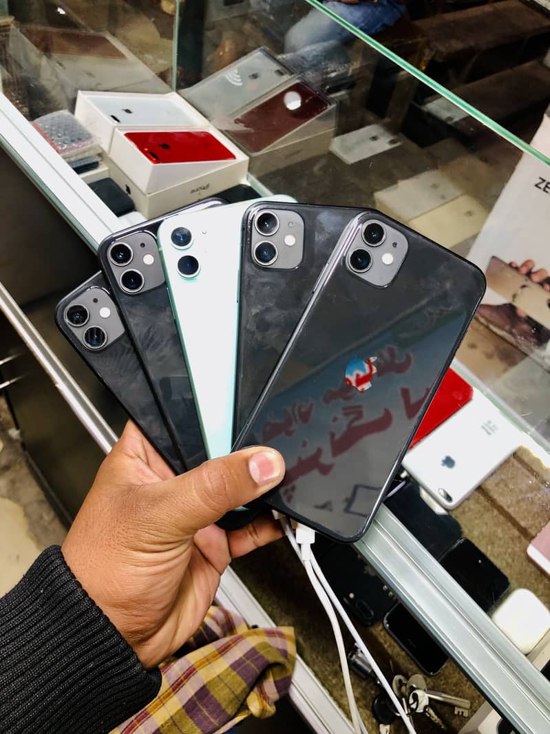 Apple iPhone 11 0
