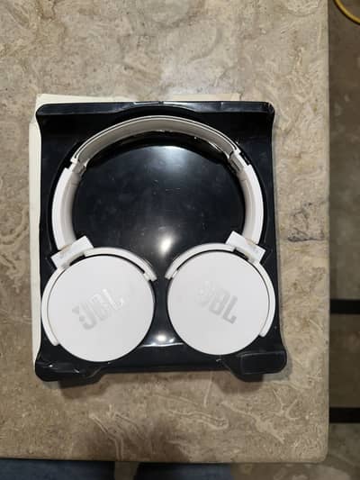 Audionic speakers with good sound quality and JBL handset with good