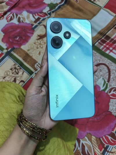 Infinix Hot 30i