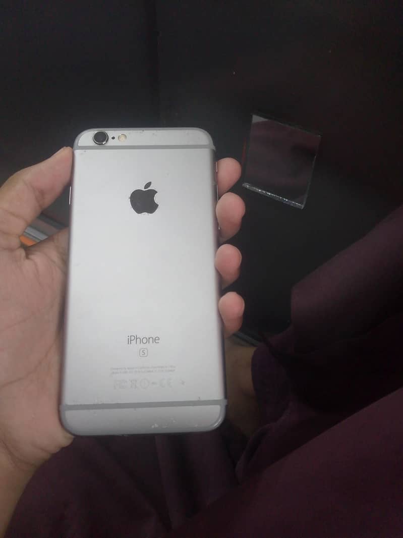 Apple iPhone 6S 1