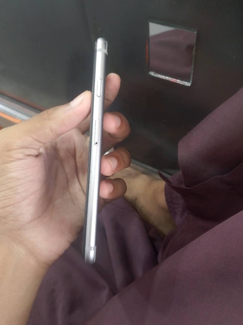 Apple iPhone 6S 2