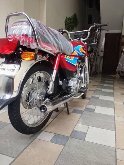 Honda CD 70 2025