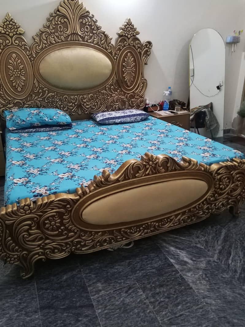 Double Bed + 2 Side Tables + Dressing mirror 0
