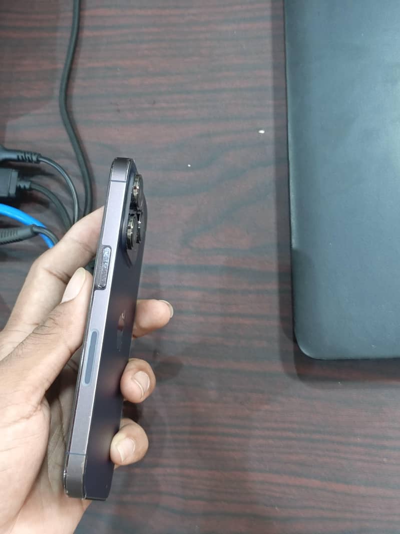 Apple iPhone 14 Pro 3