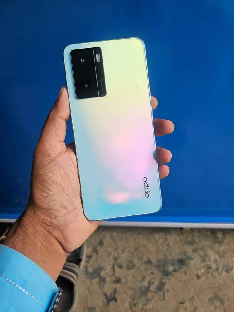 OPPO A77 0