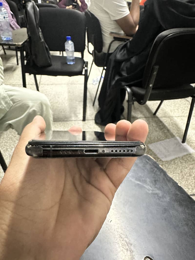 Apple iPhone 11 Pro 5