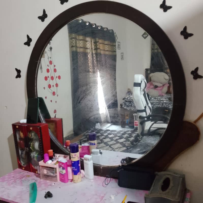 dressing table 2