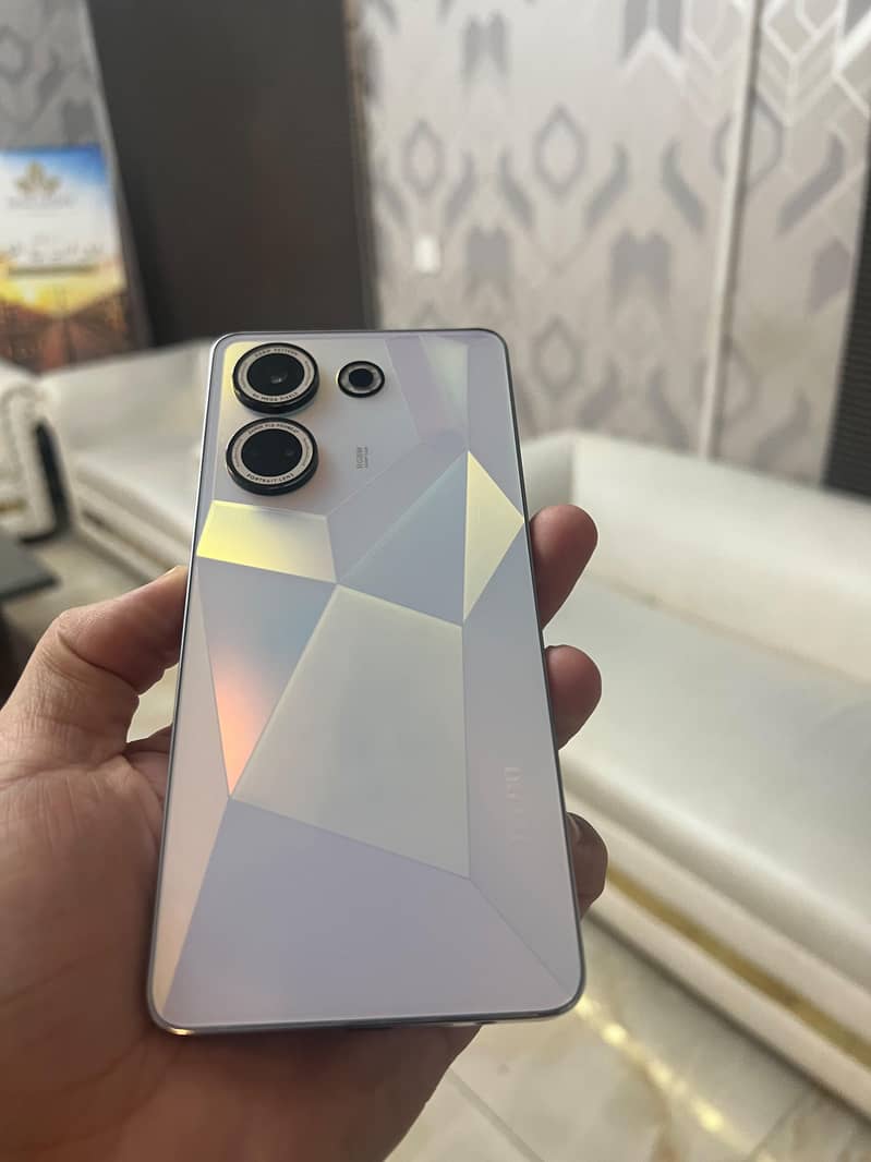 Tecno CAMON 20 2