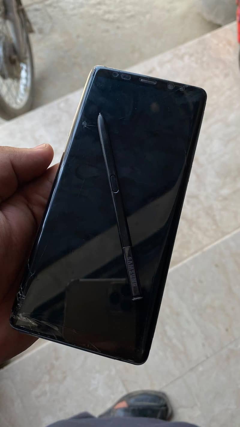 Samsung Mobile Note 8 6