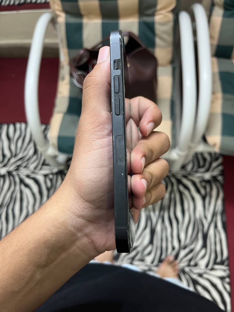 Apple iPhone 14 Pro 1