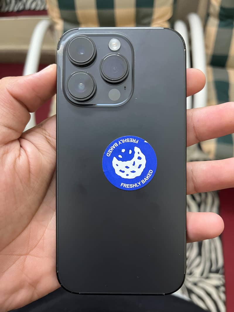 Apple iPhone 14 Pro 2