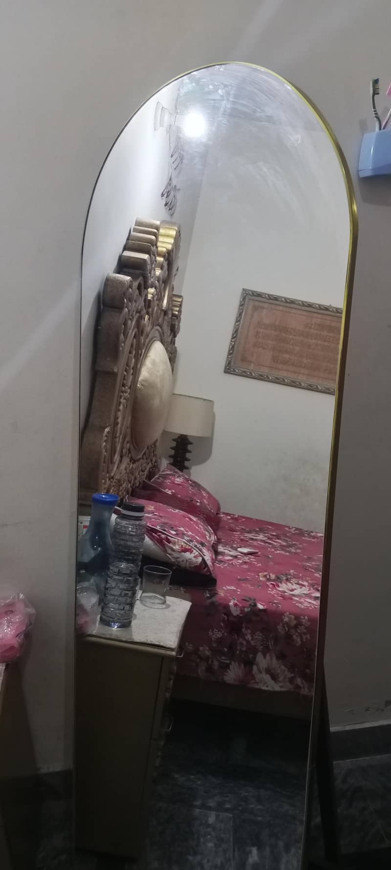 Double Bed + 2 Side Tables + Dressing mirror 4
